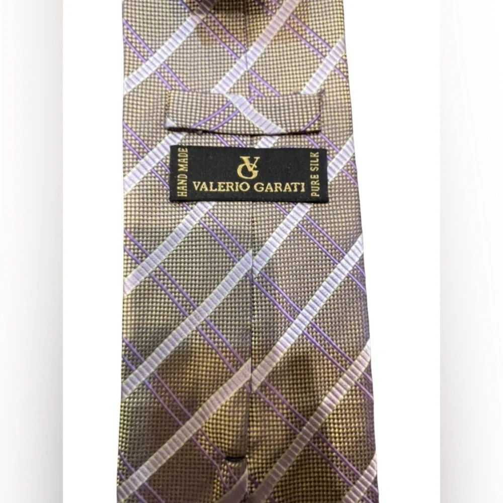 🖤❤️100% SILK Beautiful Valerio Galati Lavender & Golden Tie. STUNNING!!